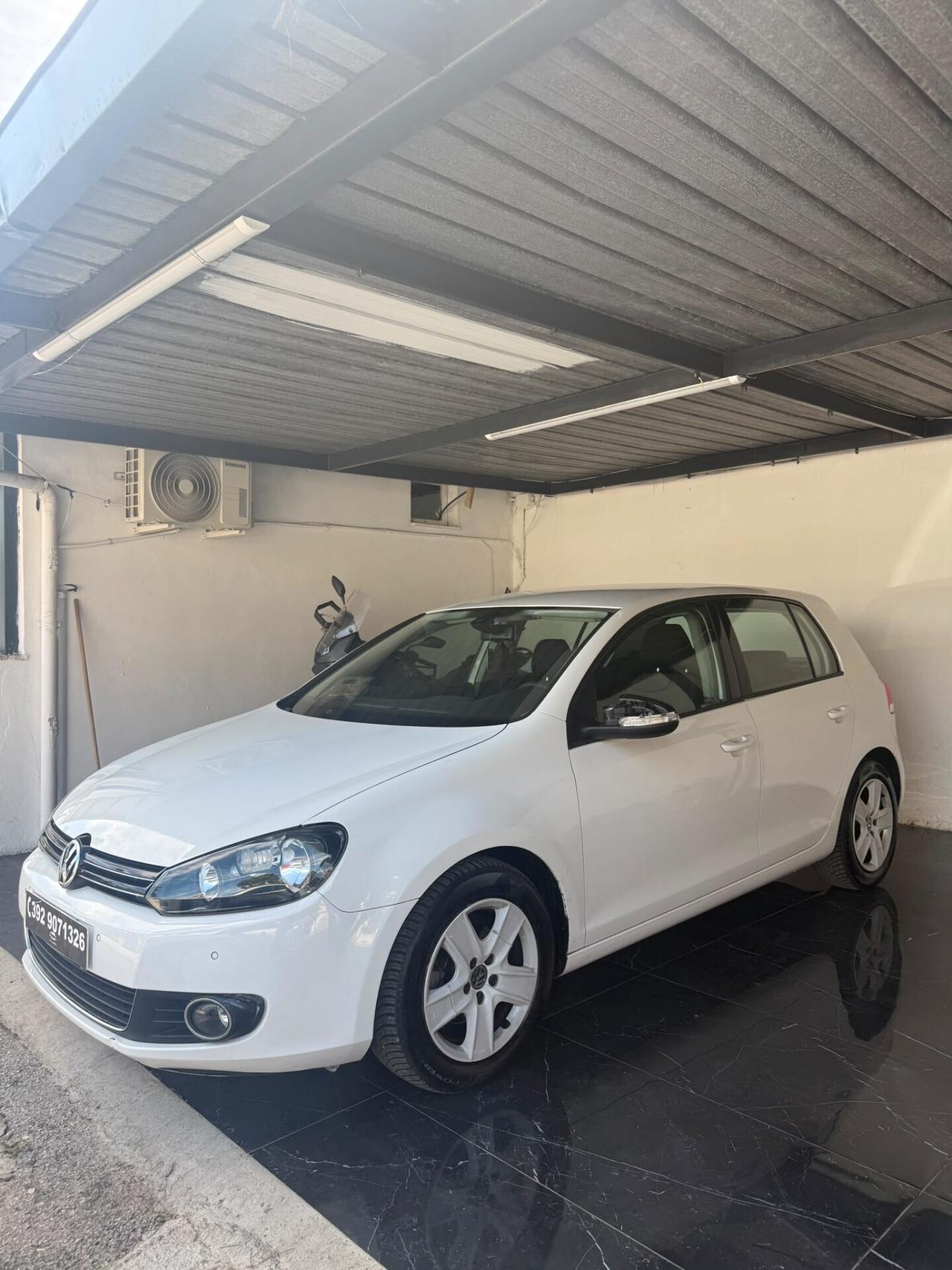 Volkswagen Golf 1.6 TDI DPF 5p. Highline