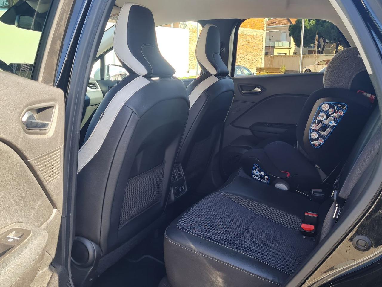 Renault Captur ECO-G 100 Intens #9311