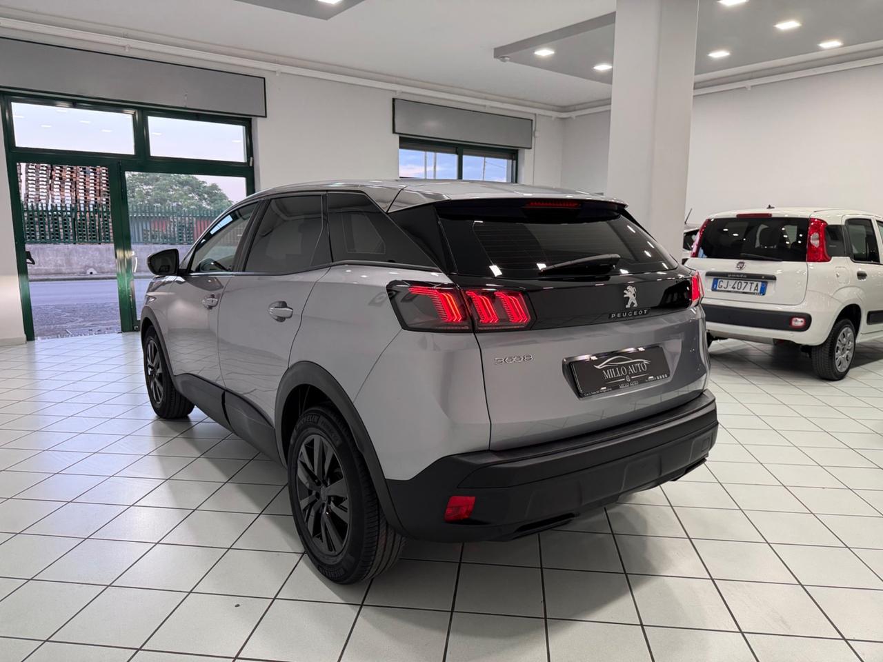 Peugeot 3008 BlueHDi 130 S&S EAT8 Allure