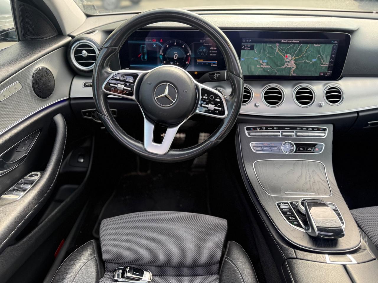 Mercedes-benz E 220 d 4Matic Auto Premium Plus
