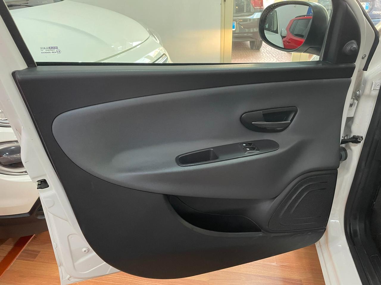 LANCIA YPSILON 1.2 69CV UNICO PROPRIETARIO
