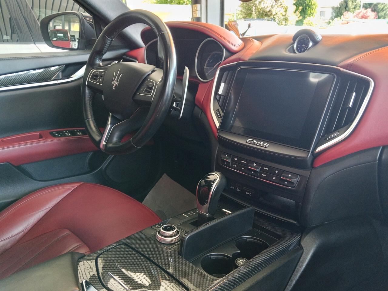 Maserati Ghibli V6 430 CV Q4 Granlusso