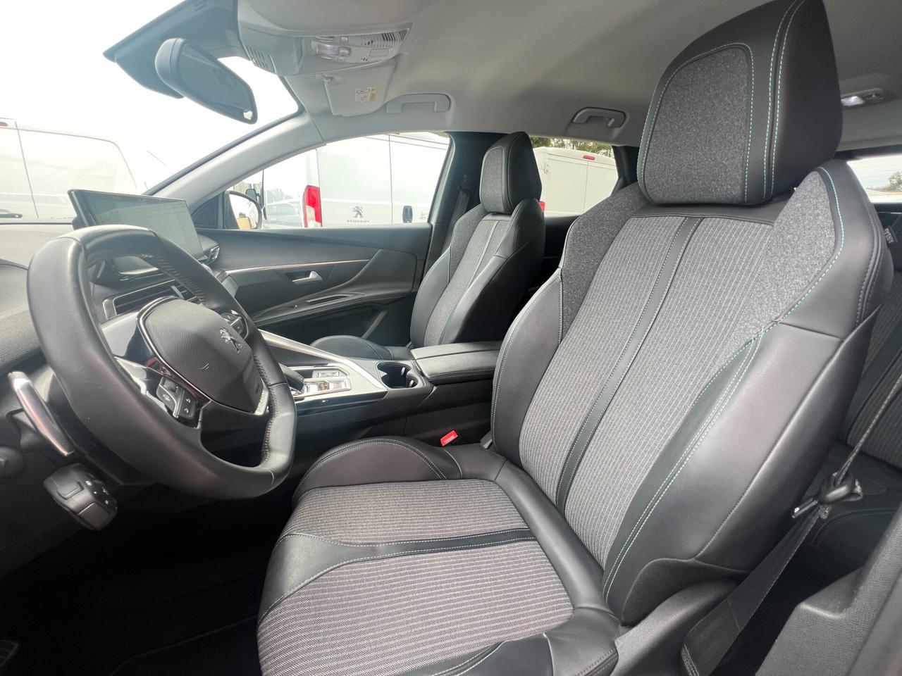 Peugeot 3008 1.5 HDi Automatica Allure