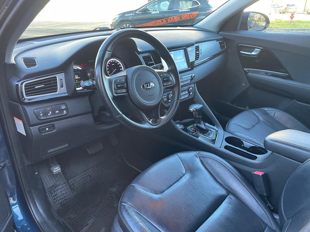 Kia Niro 1.6 GDi DCT*Automatik*Navi*Pelle*Neopatentati*