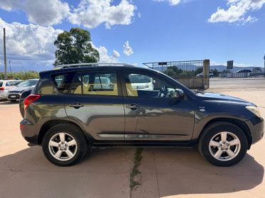 Toyota RAV4 2.2 D-4D 136 CV “Gancio Traino”