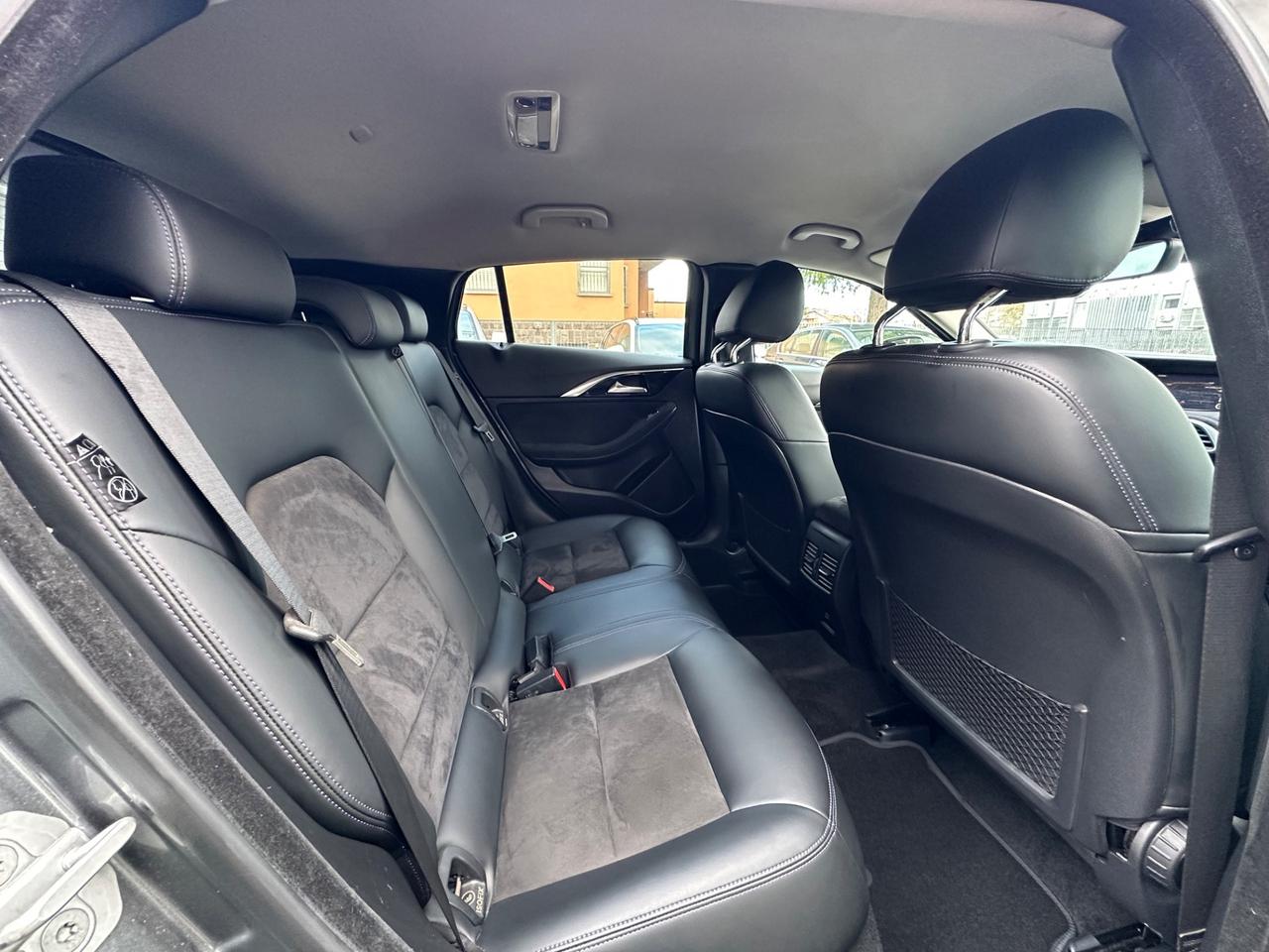 Infiniti Q30 1.5 diesel Premium Tech