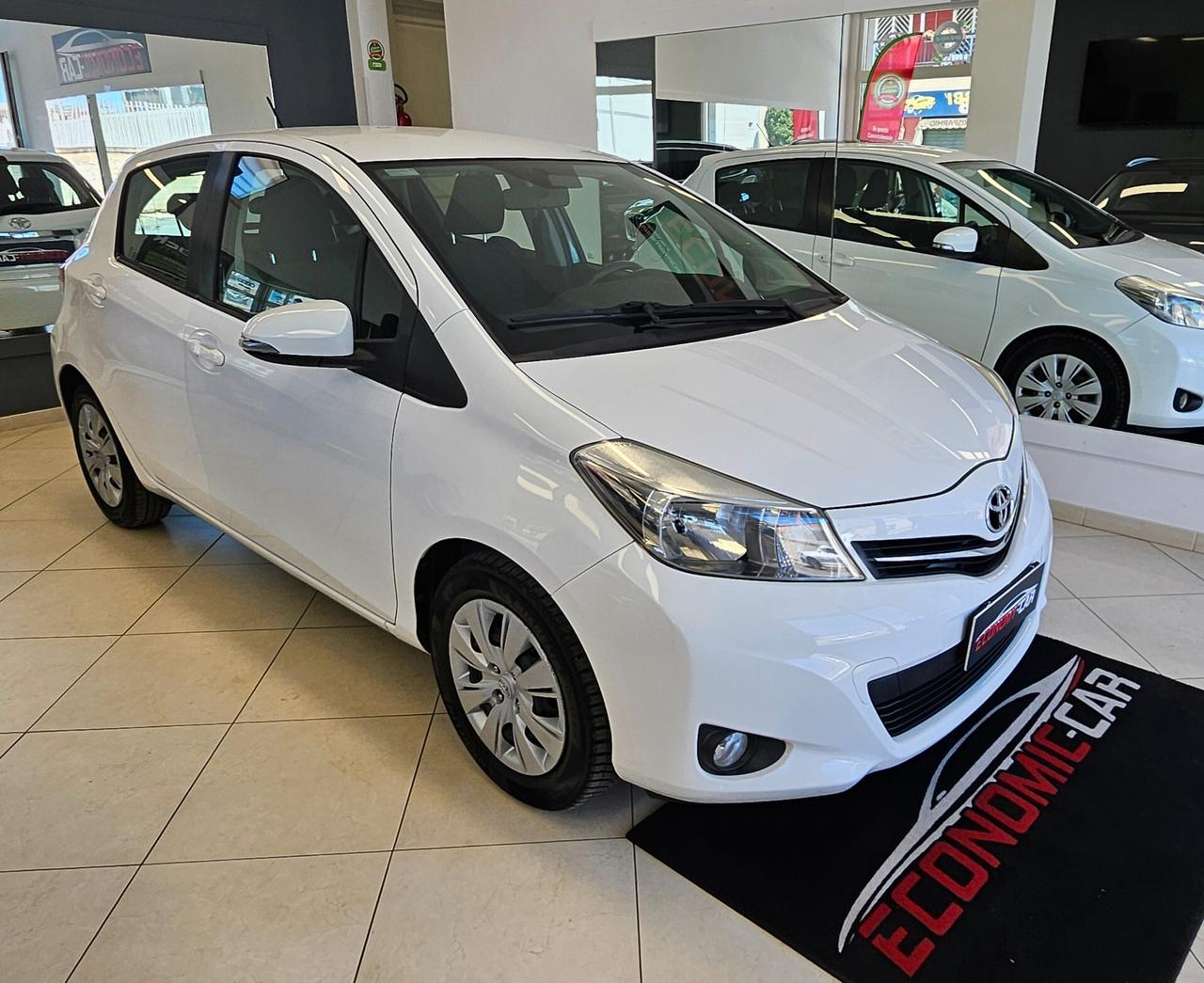 Toyota Yaris 1.0 5 porte Active