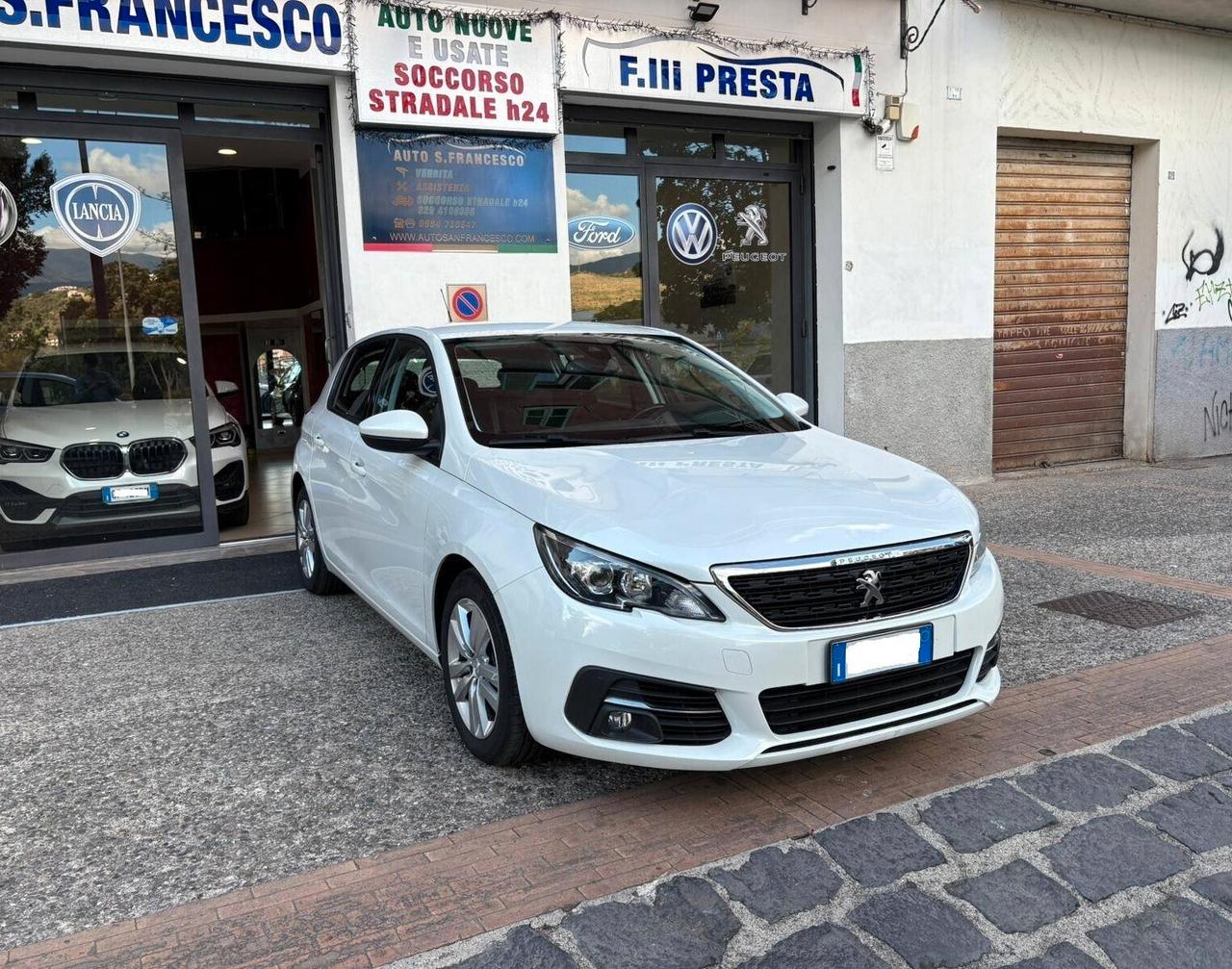 Peugeot 308 1.5 Business 100cv - 2019