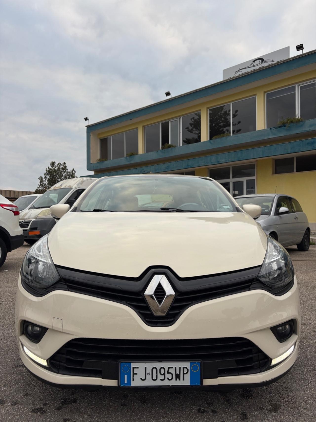 Renault Clio dCi 8V 75 CV Start&Stop 5 porte Energy Intens