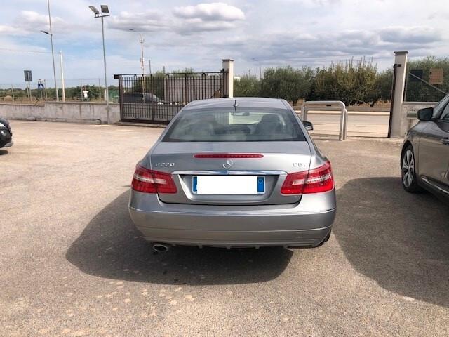 Mercedes-benz E 220 CDI Coupé BlueEFFICIENCY Avantgarde