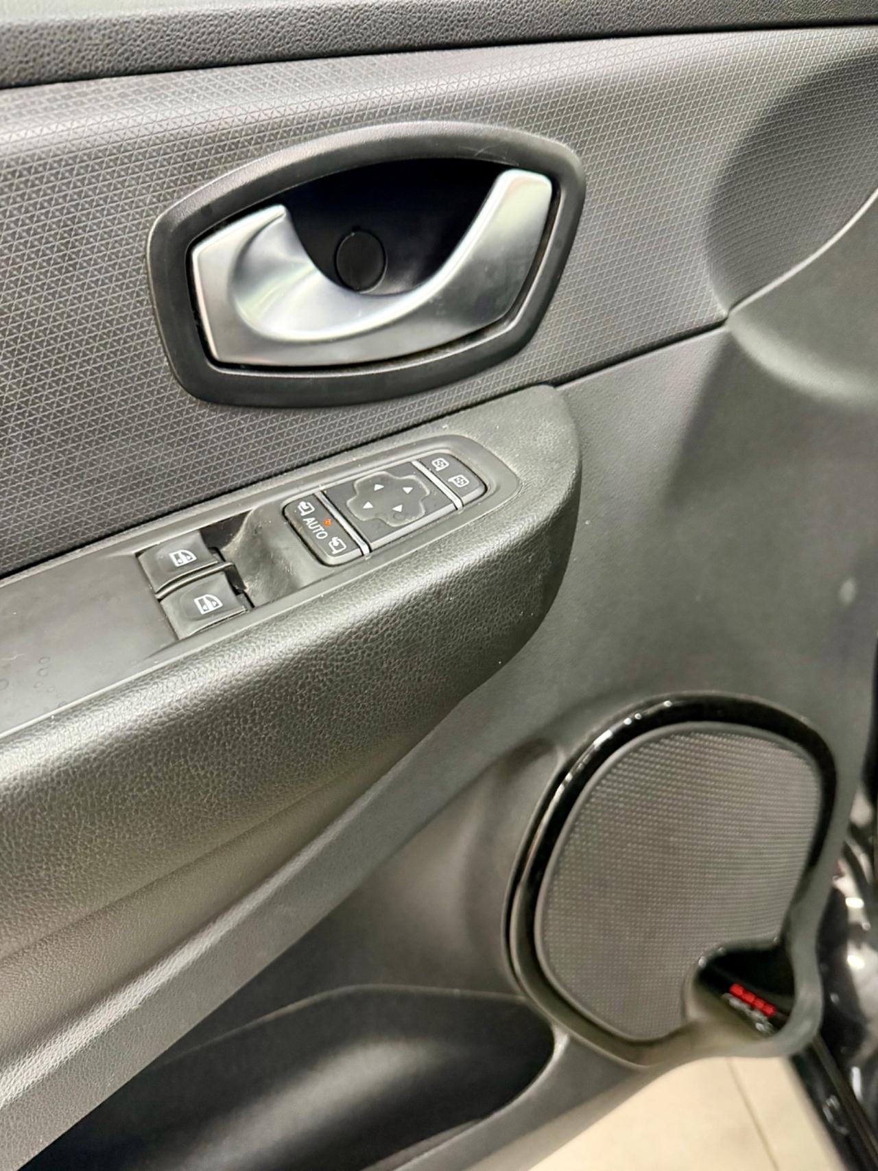 Renault Clio dCi 8V 75CV Start&Stop 5 porte FINANZIABILE