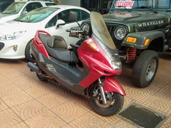 Yamaha Majesty 250