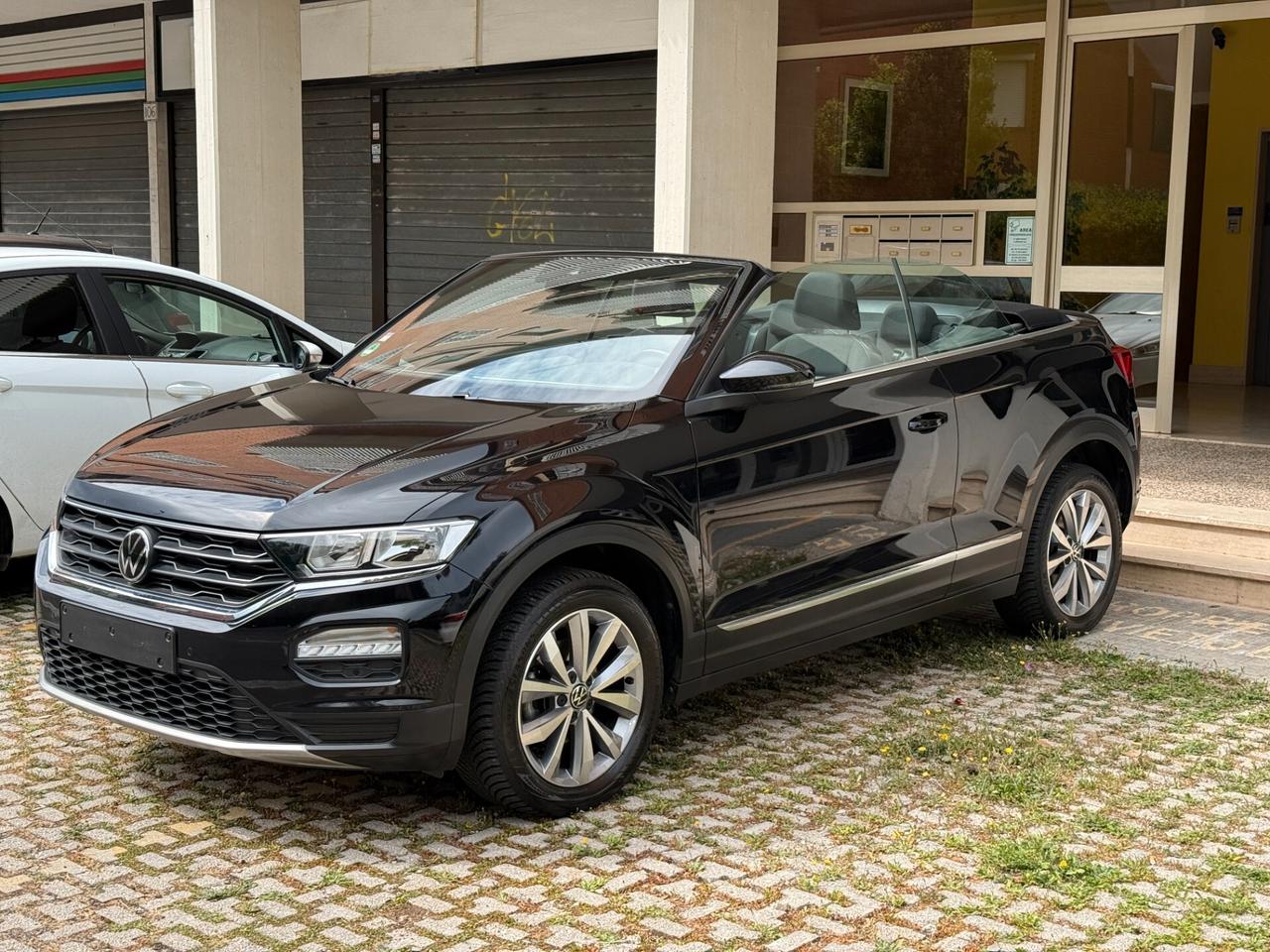Volkswagen T-Roc 1.0 Cabrio Style Prezzo reale Navi