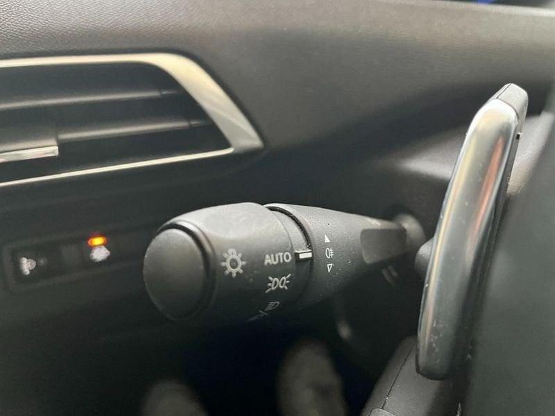 Peugeot 3008 BlueHDi 130 EAT8 S&S Active Business