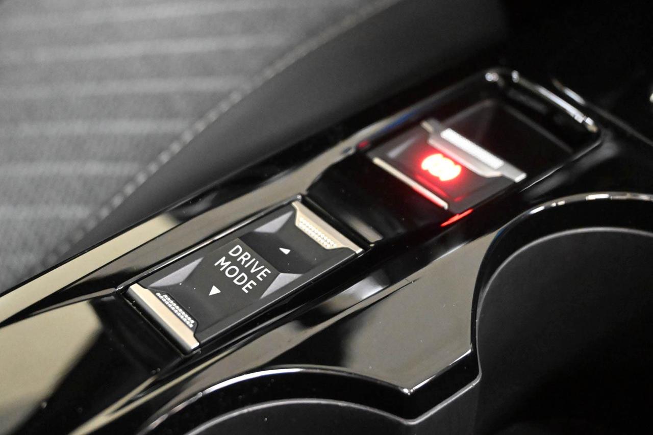 PEUGEOT 2008 2ª serie 2008 PureTech 130 S&S EA...