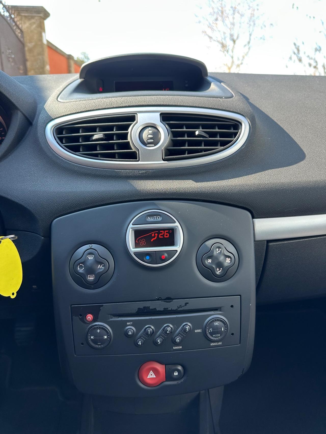 Renault Clio 1.2 GPL Le Iene NEO PATENTATI