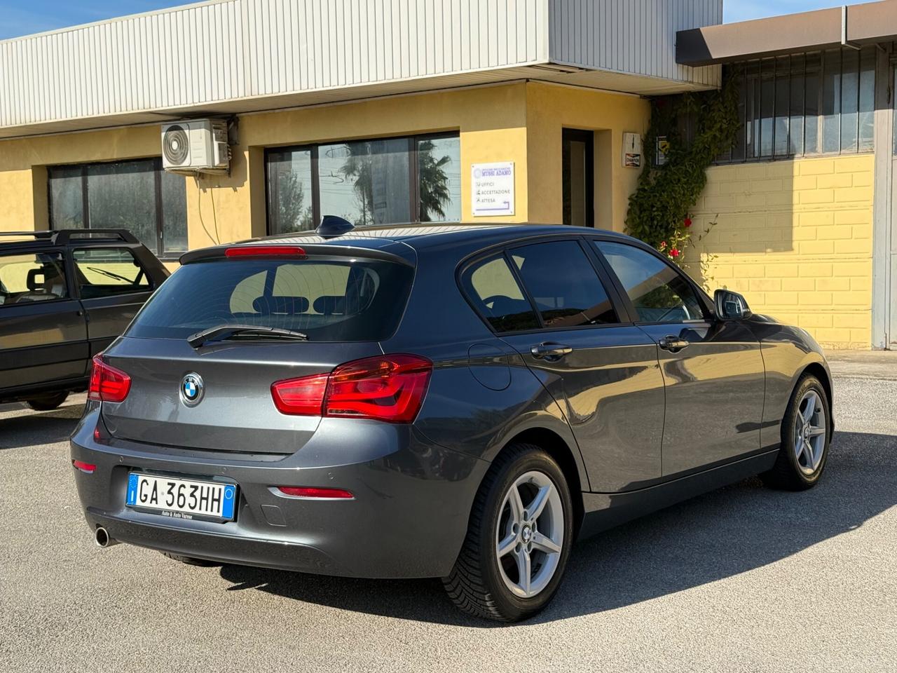 Bmw 116 116d 5p. Efficient Dynamics Business