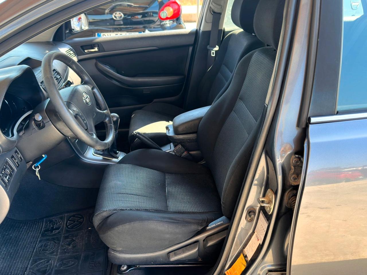 Toyota Avensis 2.0 D-4D 16V Station Wagon