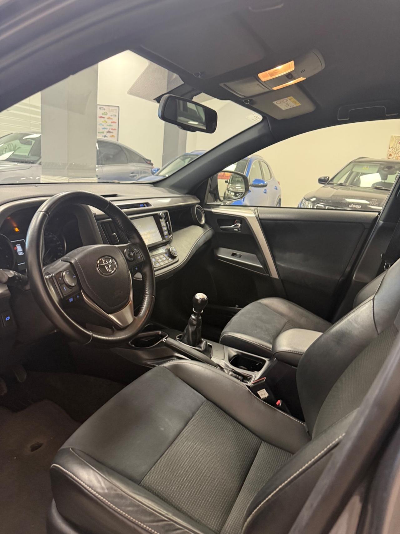 Toyota RAV 4 RAV4 2.0 D-4D 2WD Lounge