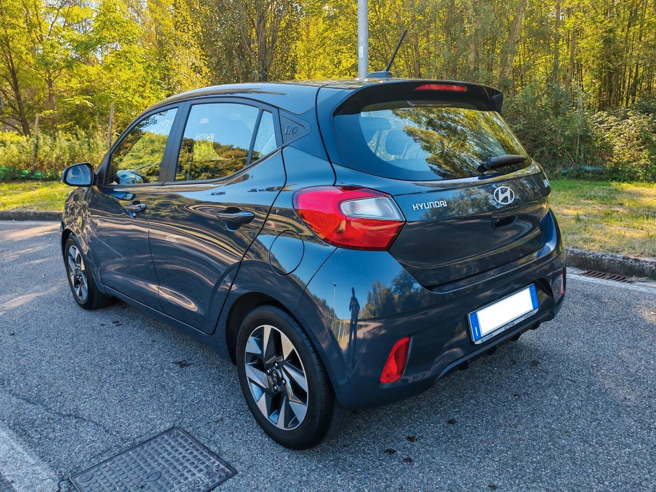 Hyundai i10 SOLO 1.400 KM Incidentata