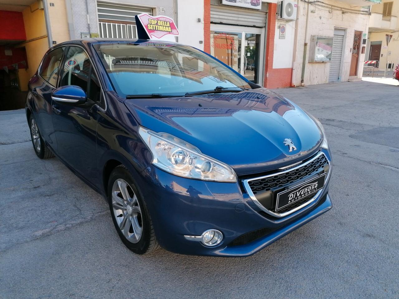 Peugeot 208 1.4 HDi 68 CV 5 porte Allure