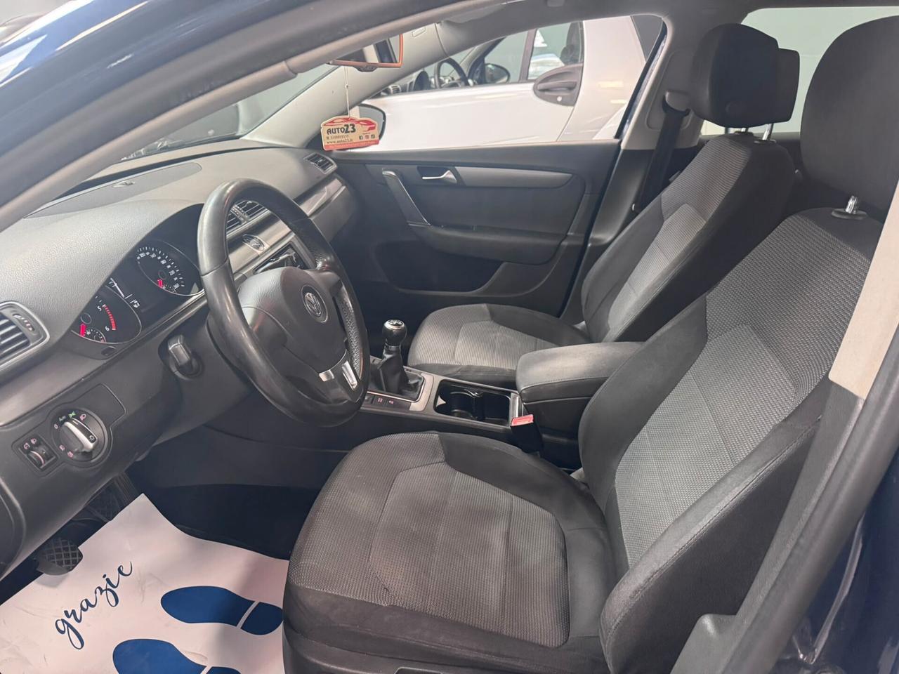 Volkswagen Passat 2.0 TDI Comfortline BlueM. Tech.