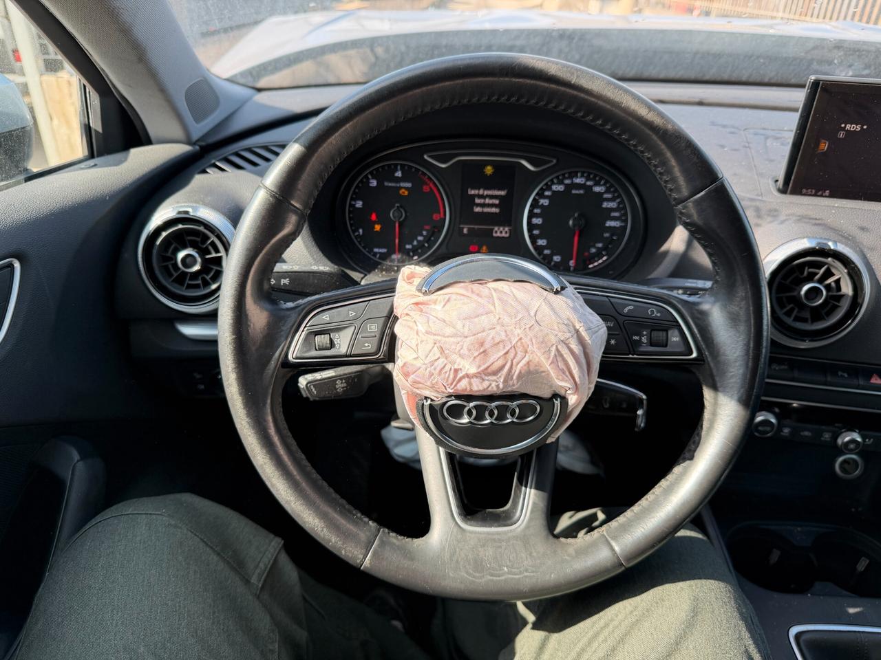 AUDI A3 2017 1.6 DIESEL 116 CV *SINISTRATA