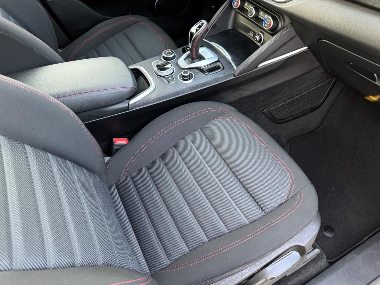 ALFA ROMEO STELVIO 2.2 190Cv AT8 Q4 - Led Navi