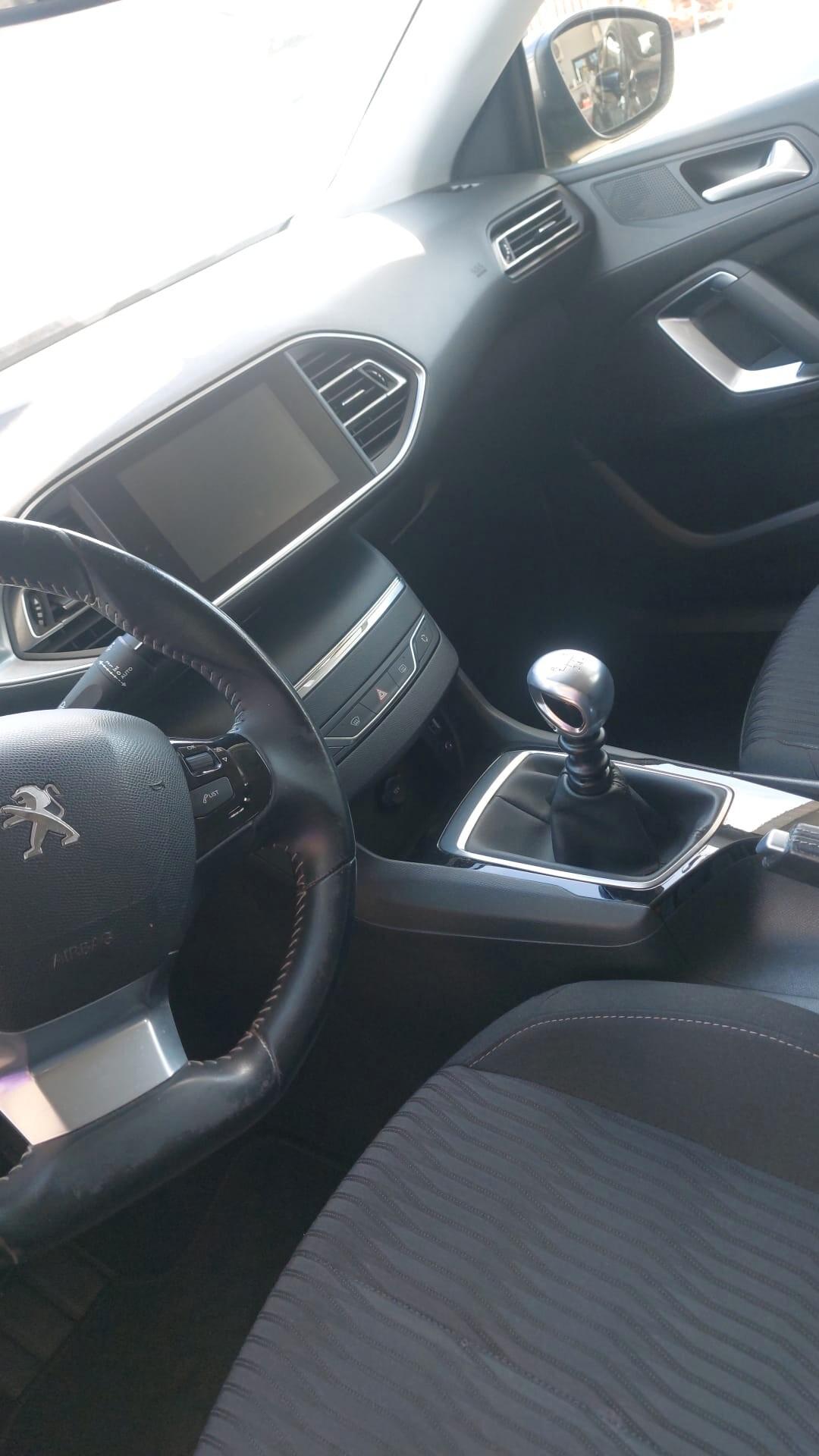 Peugeot 308 BlueHDi 120 S&S SW Business