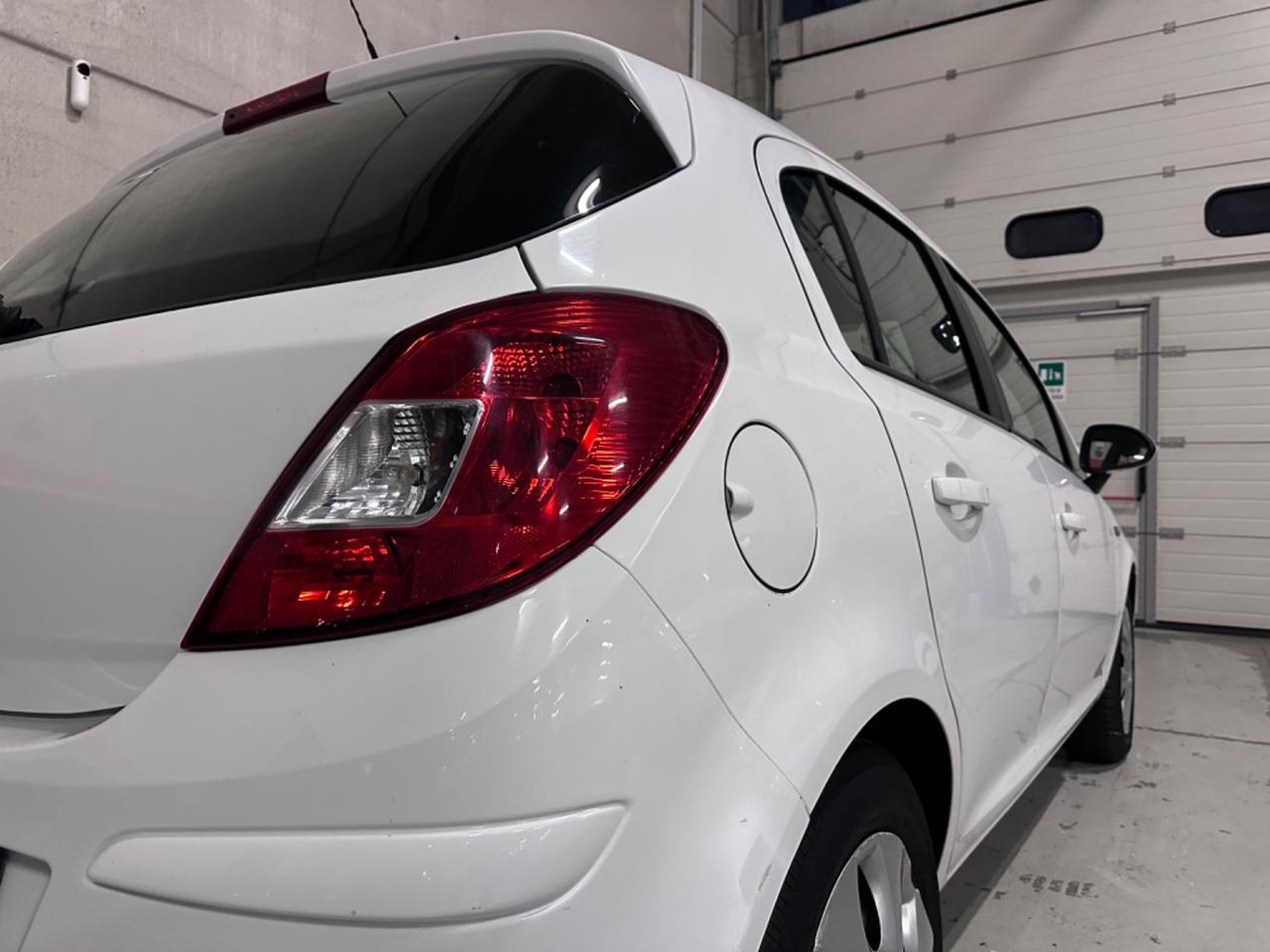 Opel Corsa 1.2 85CV 5 porte GPL-TECH Ecotec