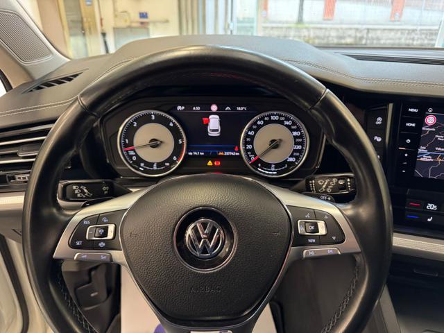 VOLKSWAGEN Touareg 3.0 V6 TDI SCR Black Style 231CV