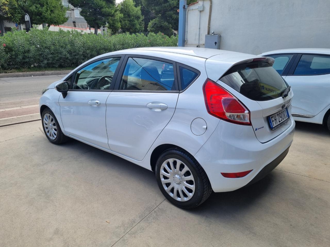 Ford Fiesta Plus 1.5 TDCi 75CV 5 porte