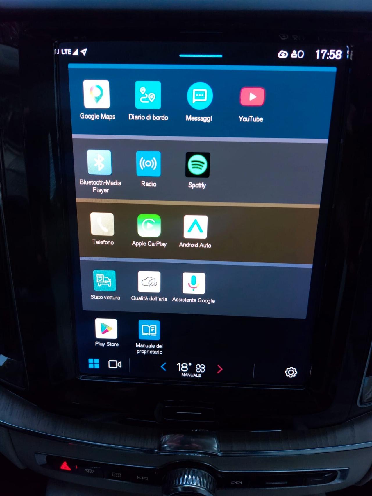 Volvo XC 60 XC60 2.0 b4 Plus Bright awd auto