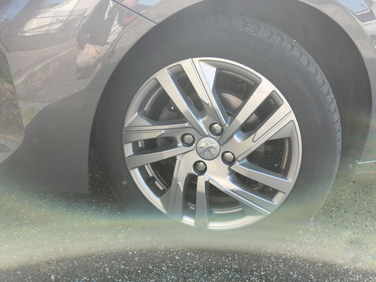 Peugeot 208 Active 1.2 PureTech 75 #9944