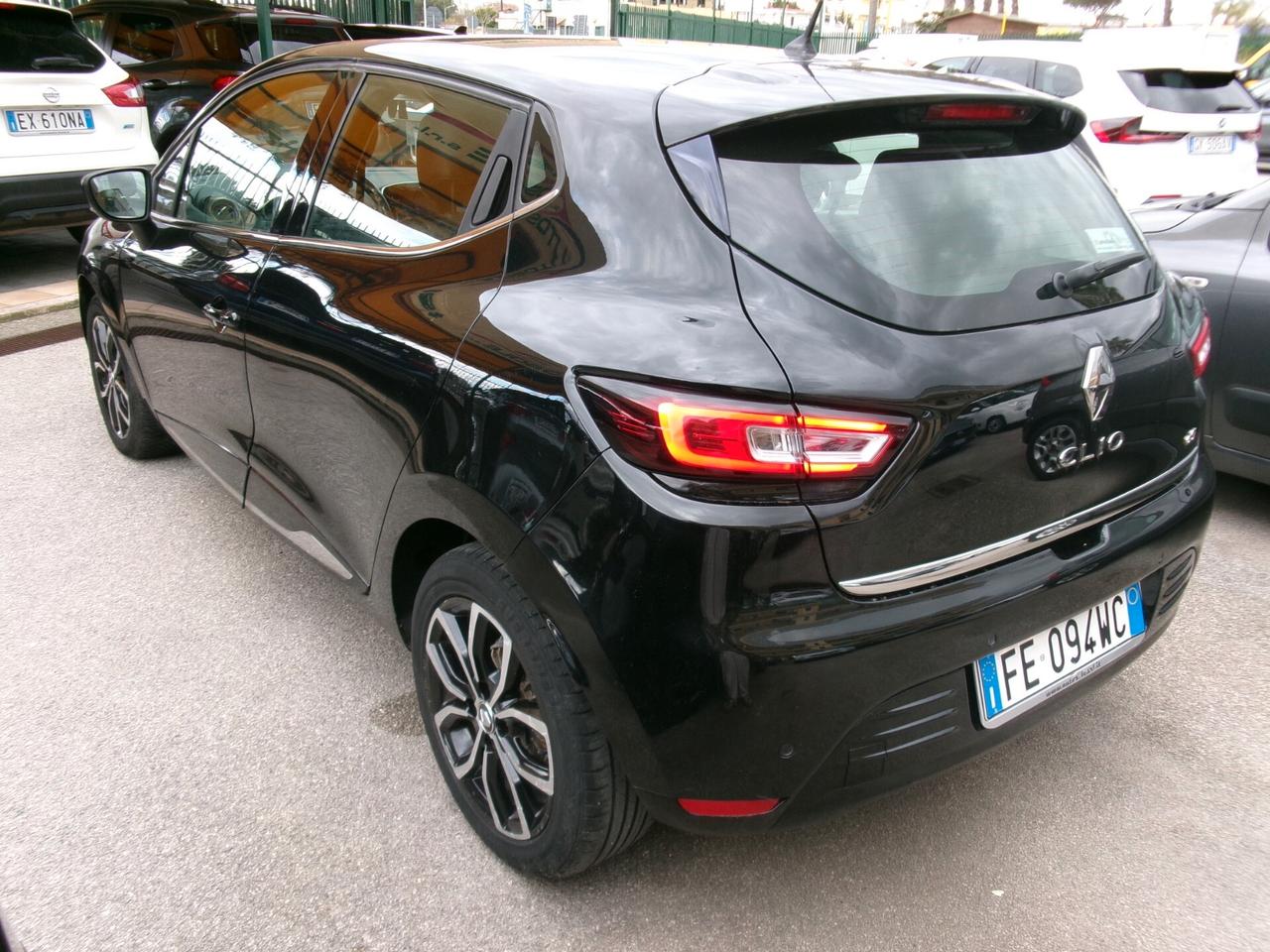 Renault Clio 1.5 DCI 90CV E6 ENERGY INTENS EDC CAMBIO AUTOMATIC