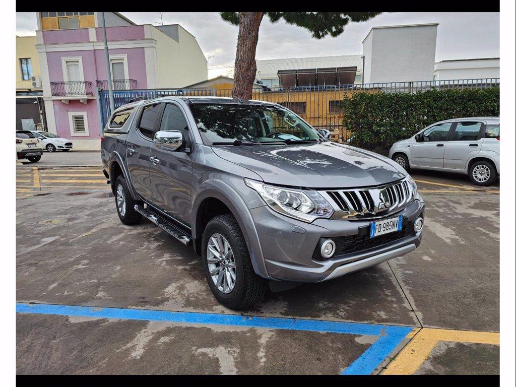 MITSUBISHI L200 d.cab 2.4d intense diamond pack 4wd 181cv n1 auto del 2016