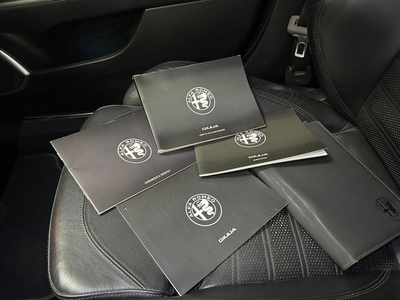 Alfa Romeo Giulia 2.2 Turbodiesel 210 CV AT8 AWD Q4 Veloce