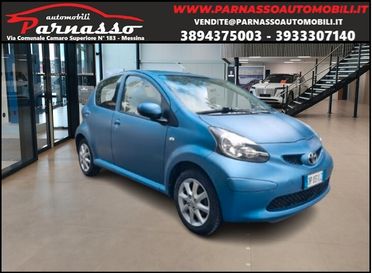 Toyota Aygo 1.0 12V VVT-i 5 porte Sol