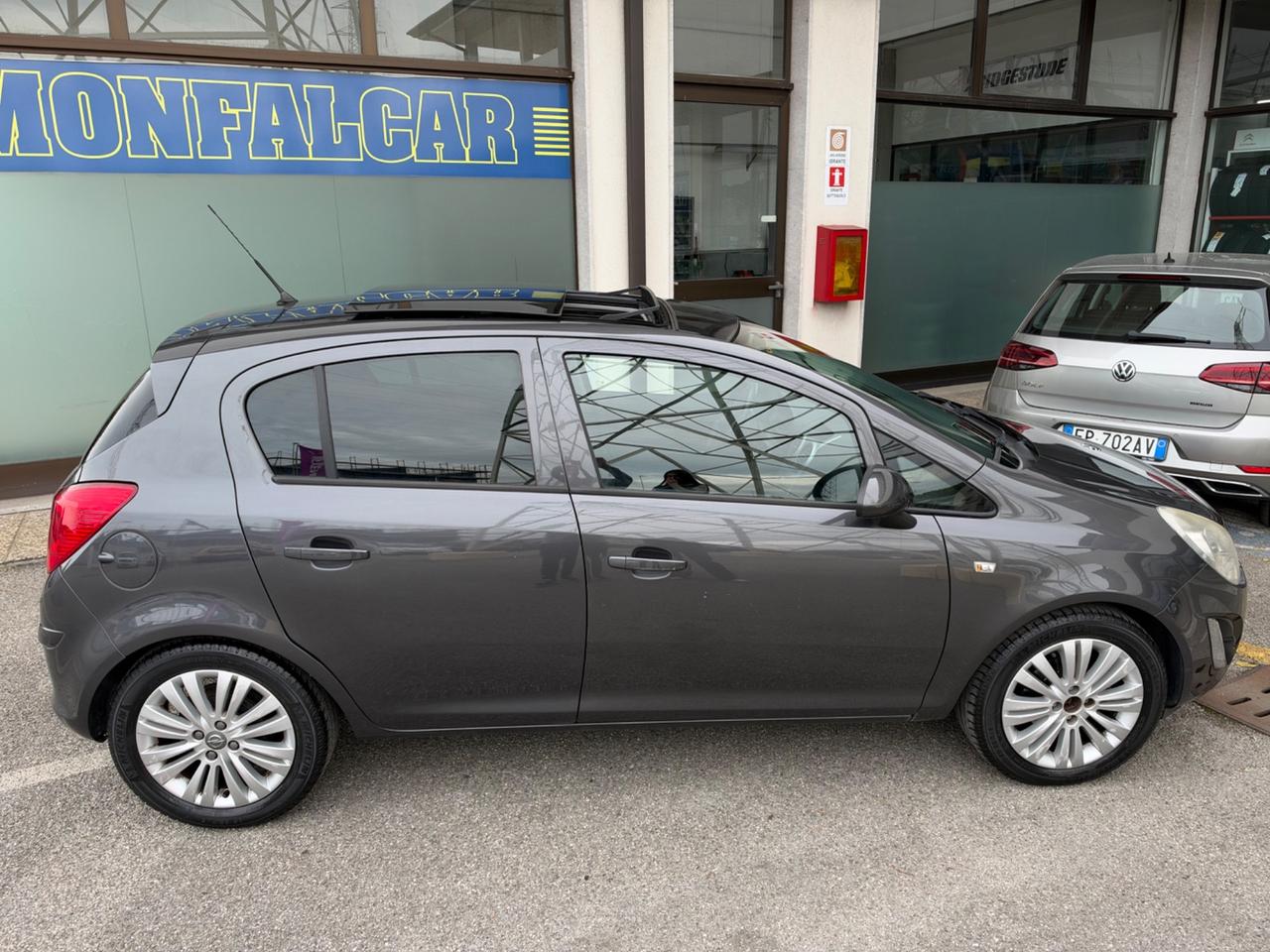Opel Corsa 1.2 5 porte Elective tetto panoramico