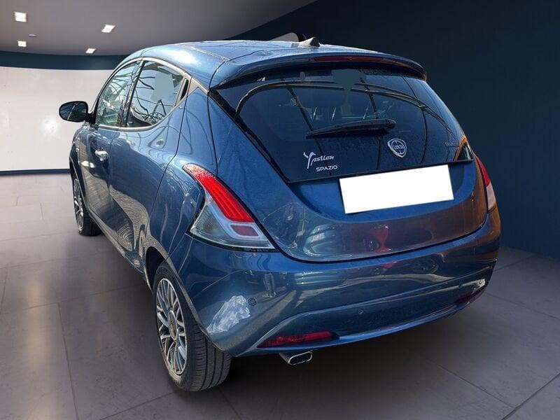 Lancia Ypsilon III 2021 1.0 firefly hybrid Gold Plus s&s 70cv