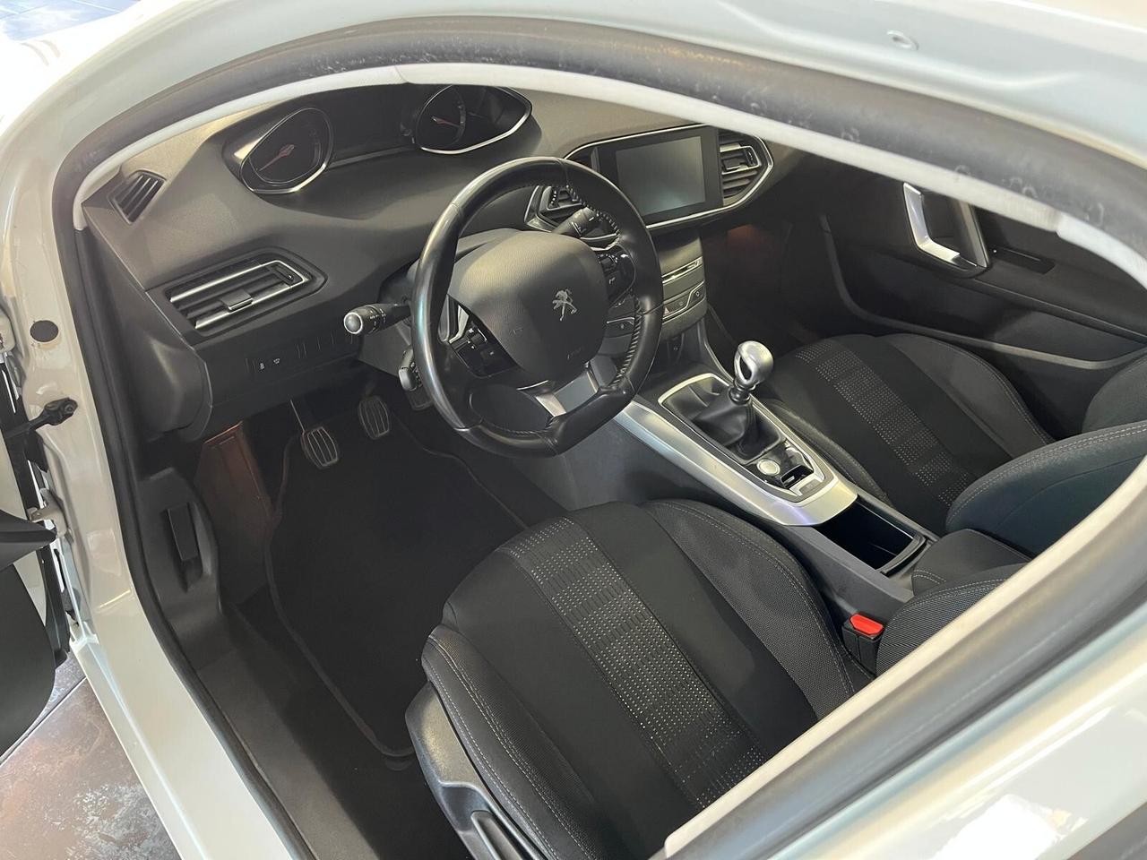 Peugeot 308 BlueHDi 120 S&S Active