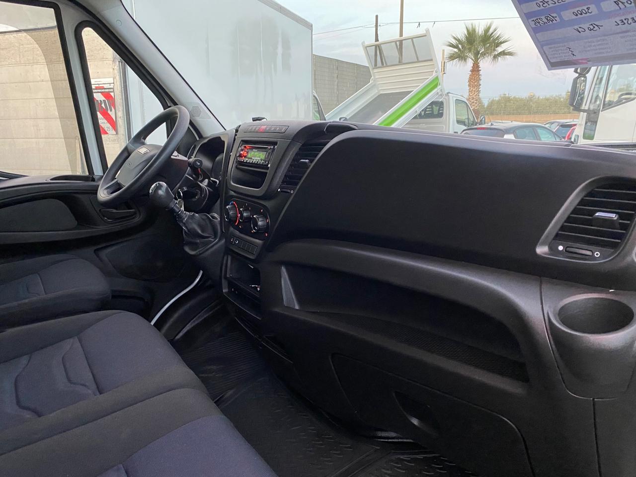 Iveco Daily 3.0 35-150 Anno 2019 Pedana