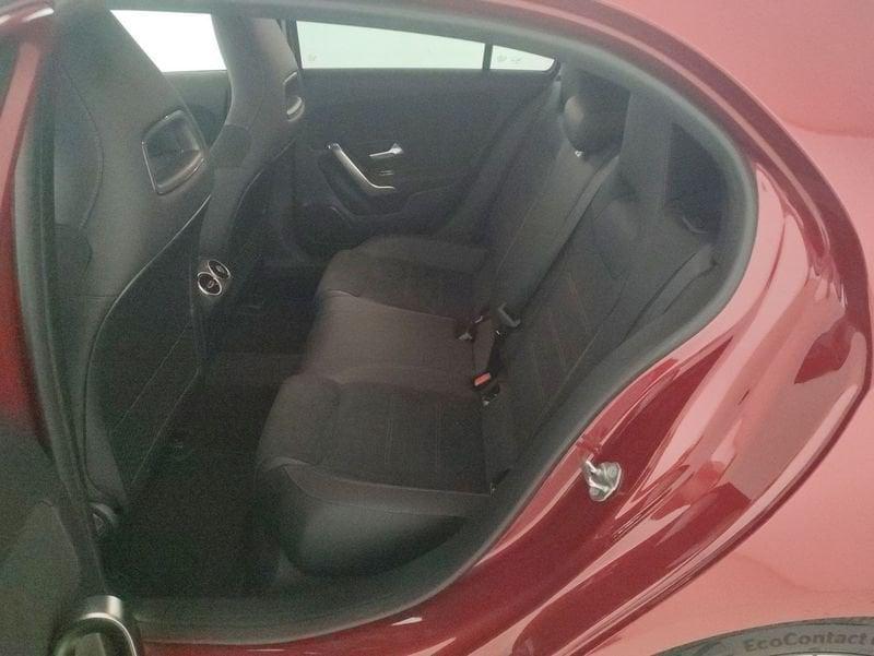 Mercedes-Benz Classe A A 200 d Premium Night edition auto