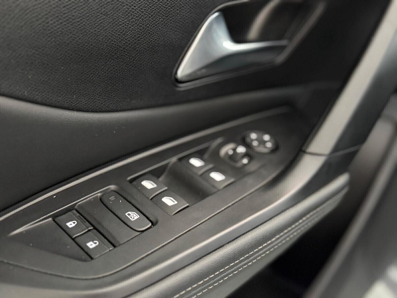 Peugeot 308 BlueHDi 130 S&S Allure Pack