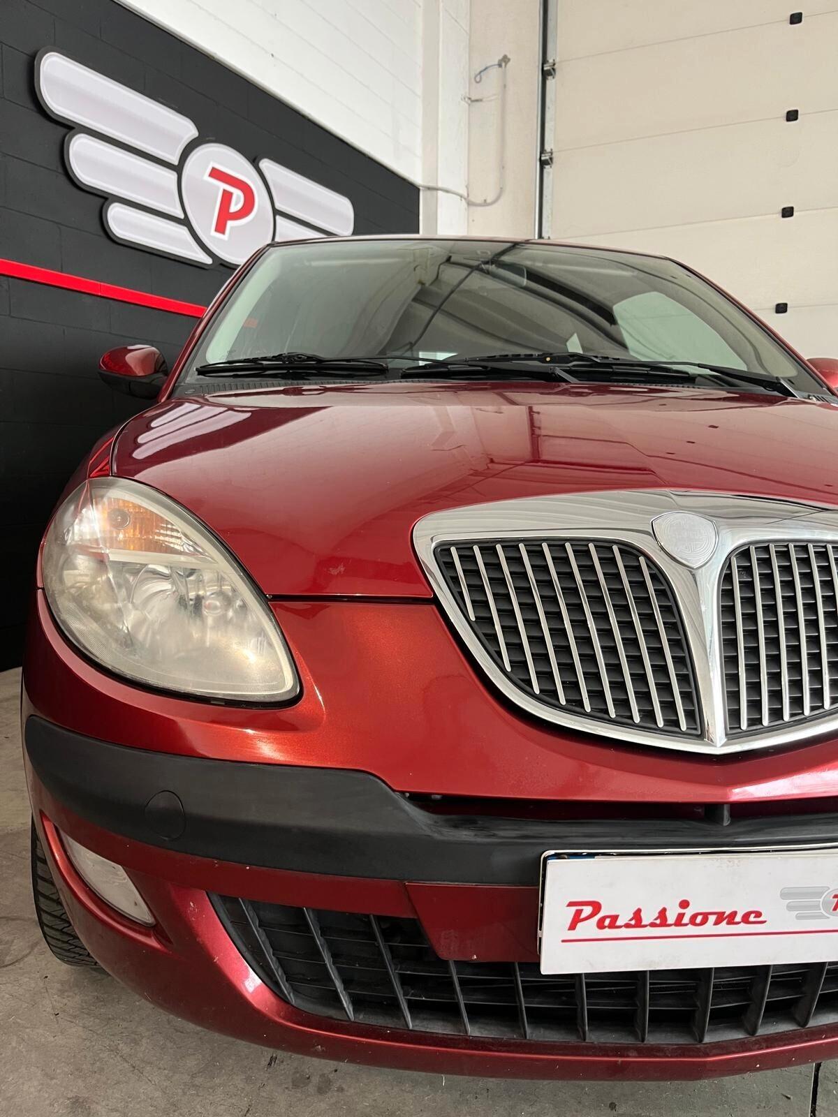 Lancia Ypsilon 1.2 NEOPATENTATI