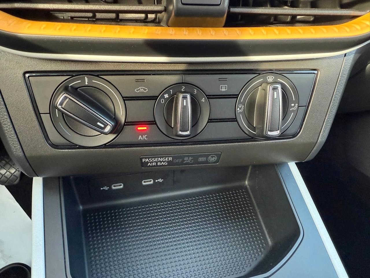 Seat Arona 1.0 EcoTSI Style -LED-CARPLAY