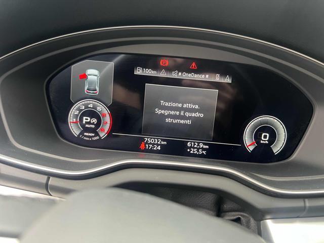 AUDI Q5 40 TFSI quattro S tronic Identity Black