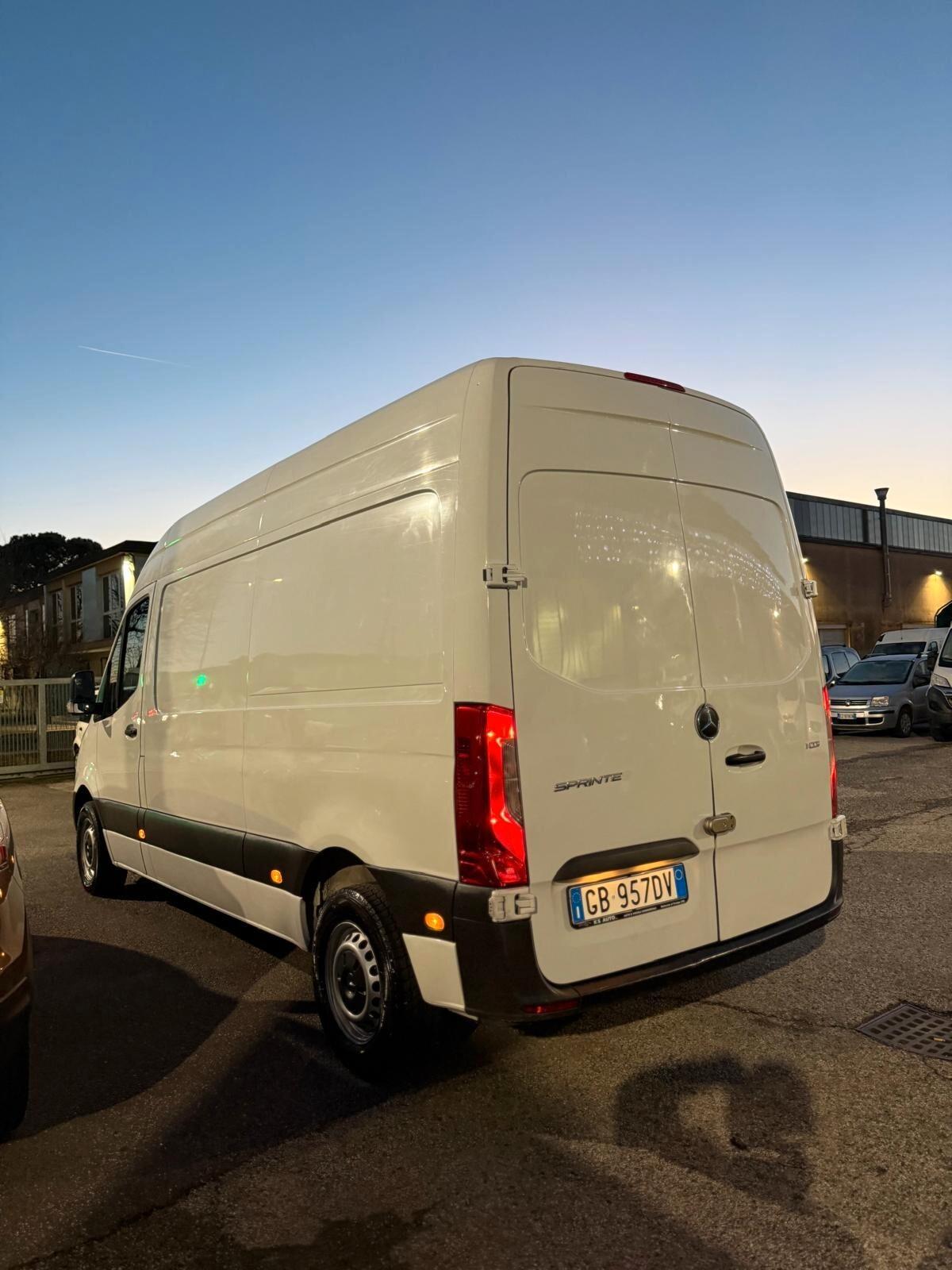 Mercedes Benz SPRINTER 311 CDI (FURGONE