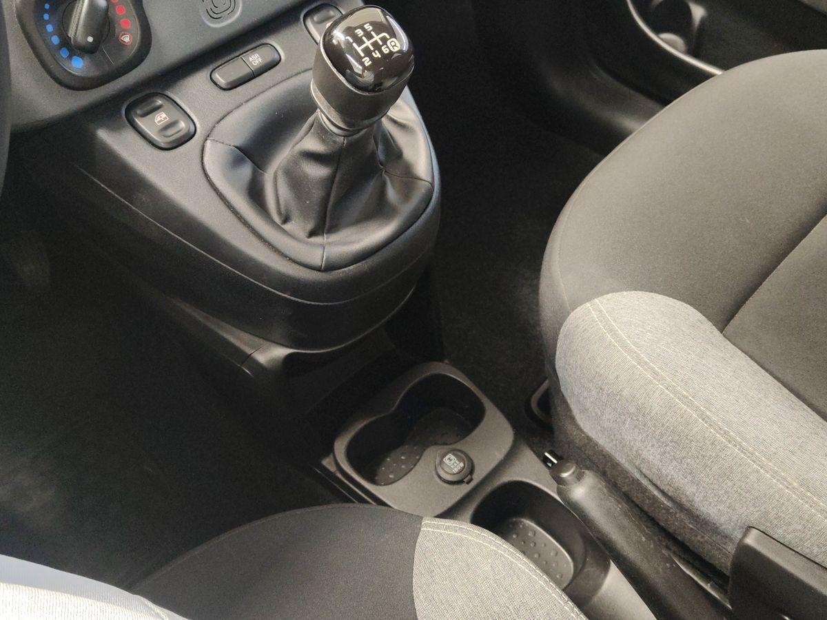 FIAT Panda III 2021 - Panda 1.0 firefly hybrid City Life s&s 70cv