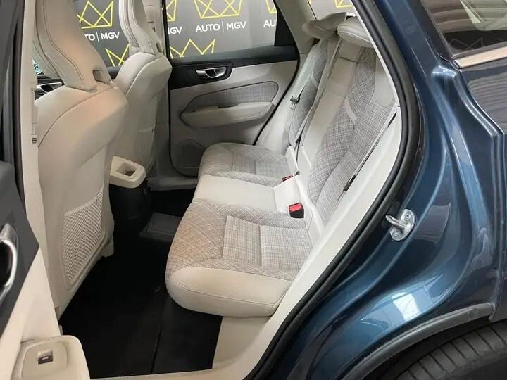 Volvo XC60 T6 Recharge Plug-in Hybrid AWD automatico Plus Bright